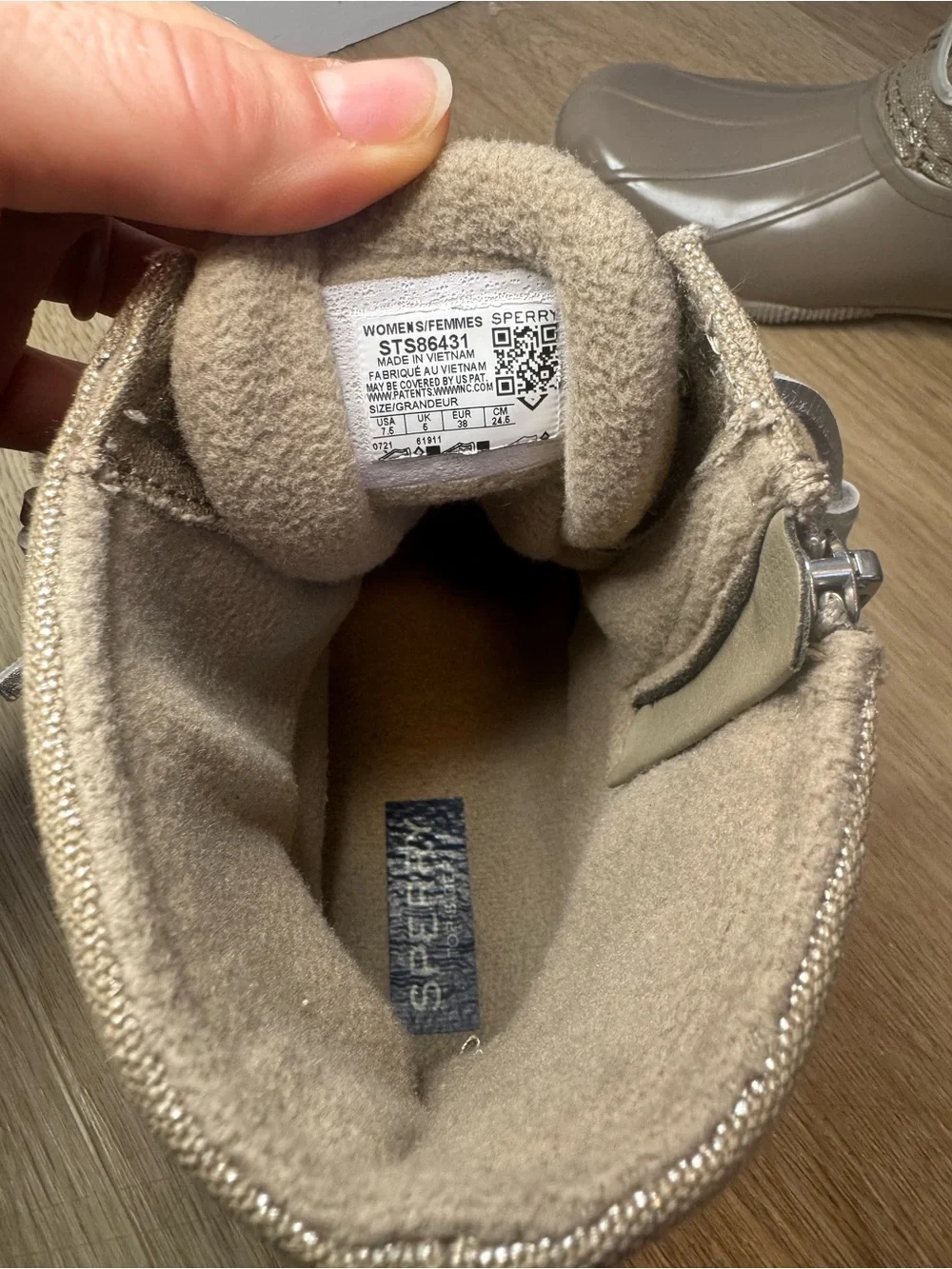 Sperry Women's Saltwater duck boots with Dove/Sparkle Textile